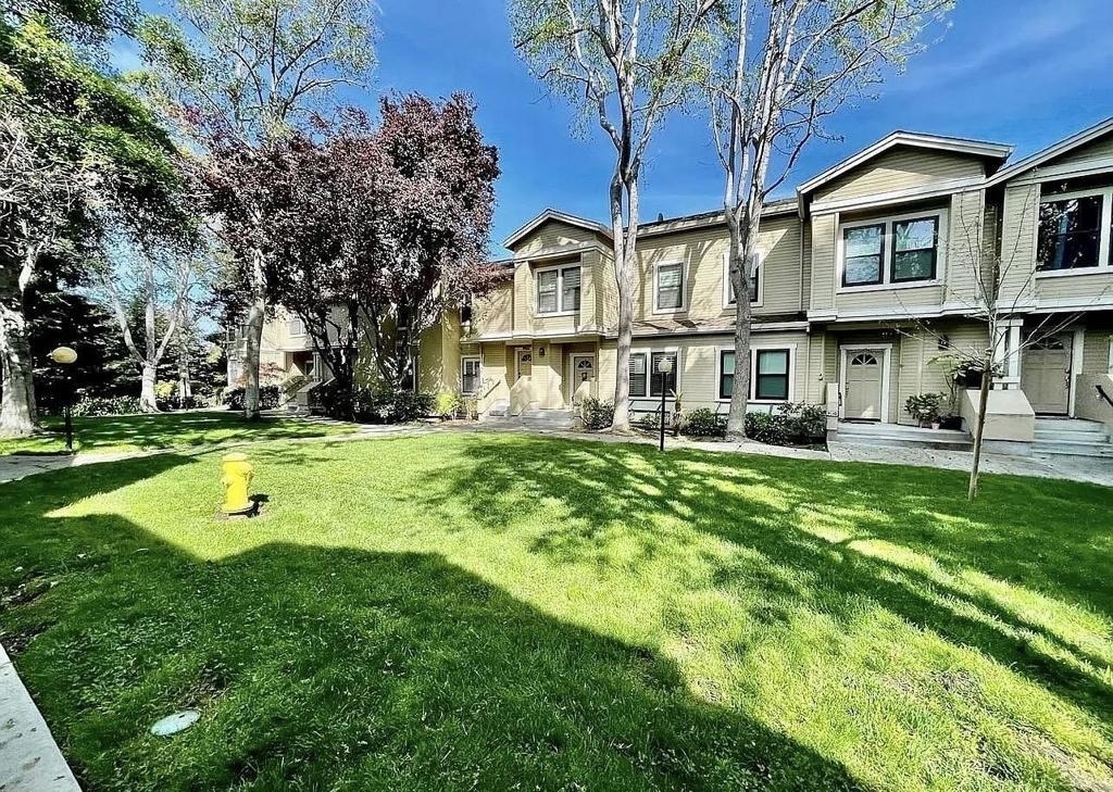 959 La Mesa Terrace - Photo 1