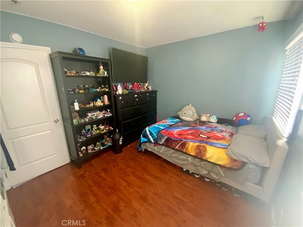 206 E Raymond - Photo 8