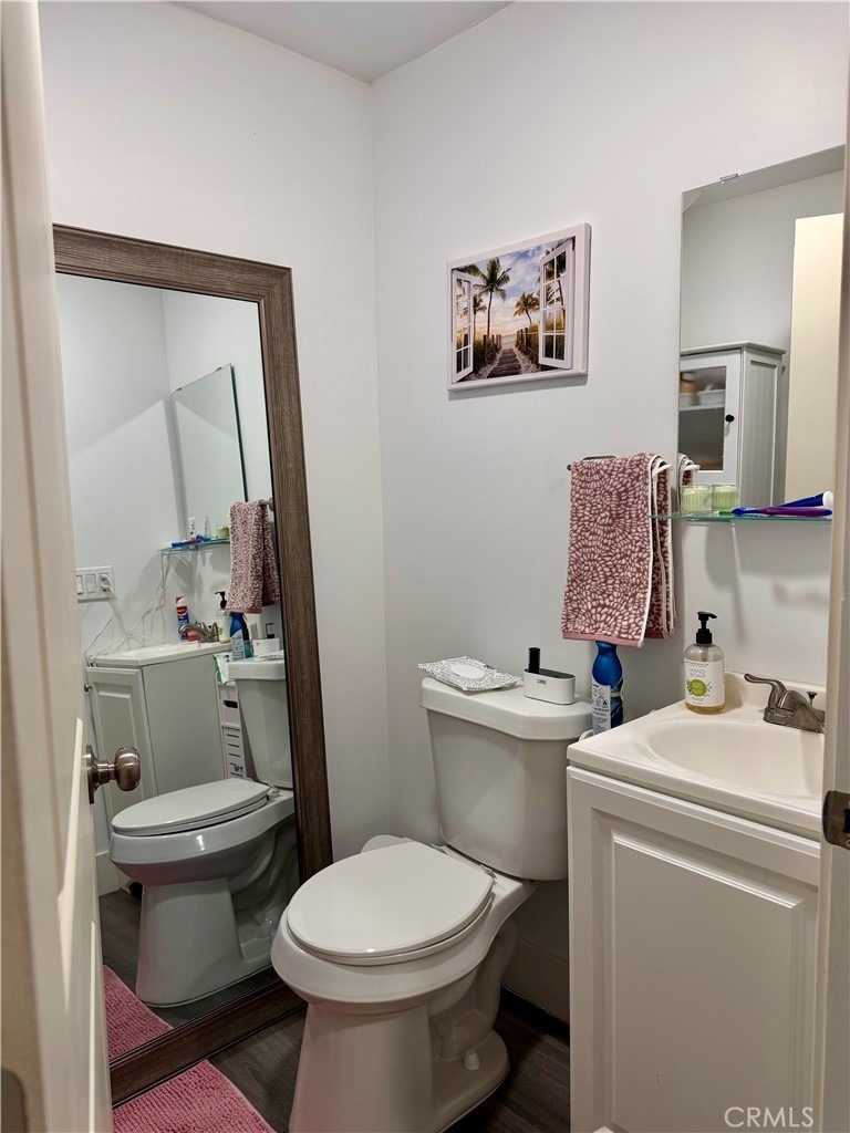206 E Raymond - Photo 11