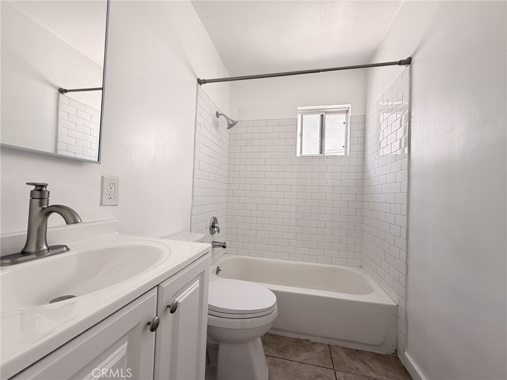 2431 W Beverly - Photo 13