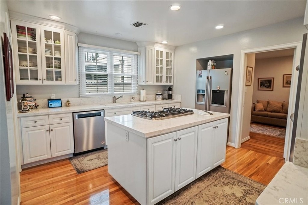 10419 Bloomfield Street - Photo 4