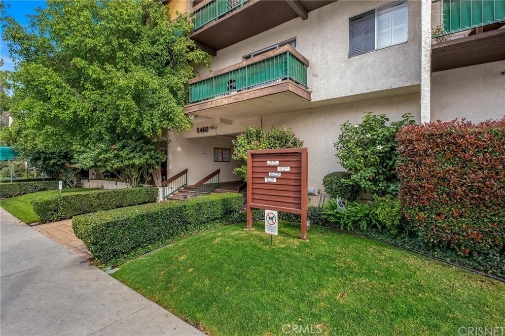 5460 White Oak - Photo 2