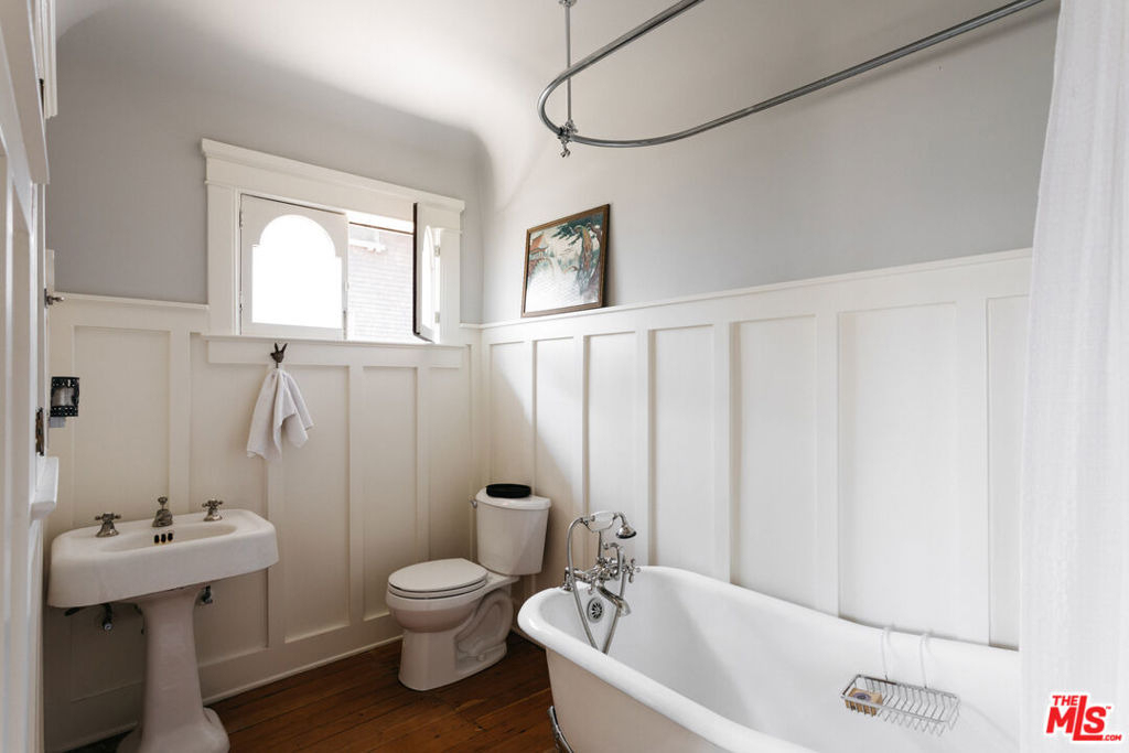 1046 W Kensington Road - Photo 34