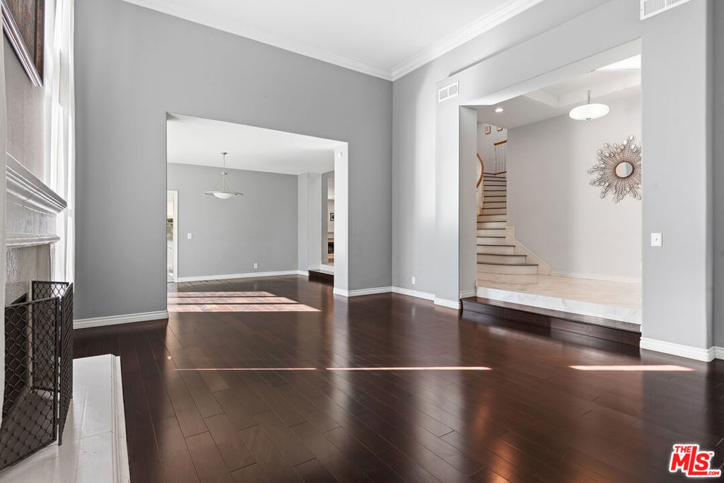 24310 Belford Court - Photo 10