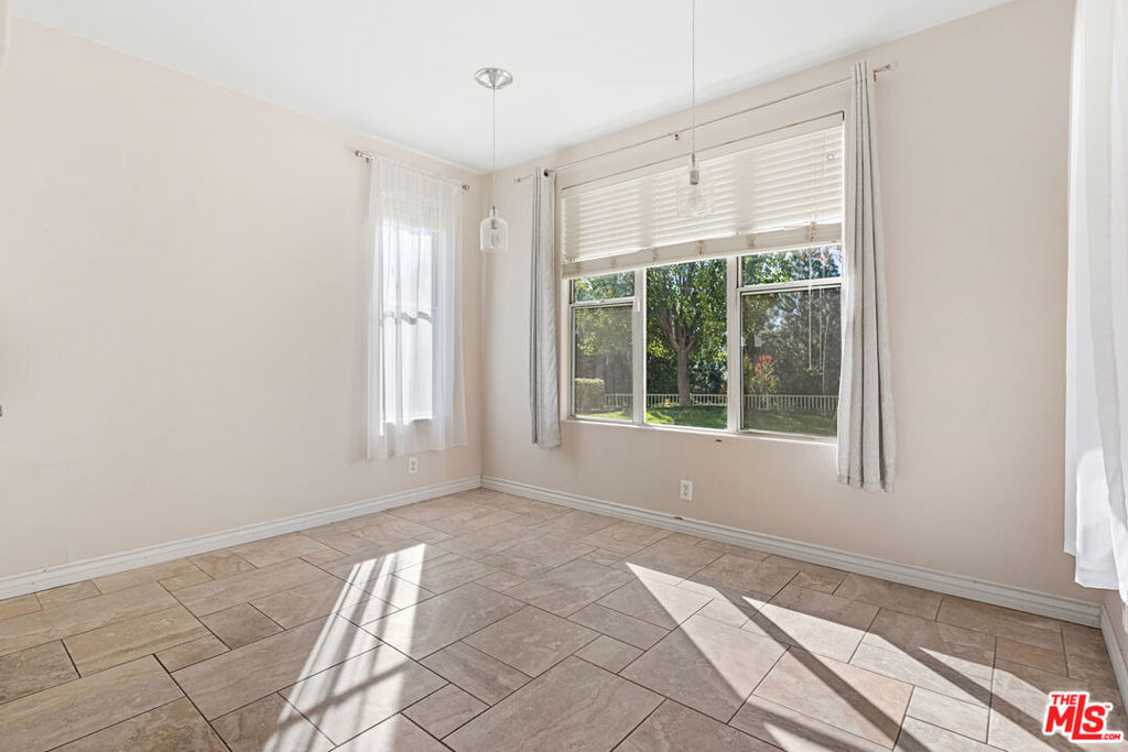 24310 Belford Court - Photo 26