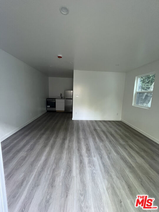 1162 N Poinsettia Place - Photo 13