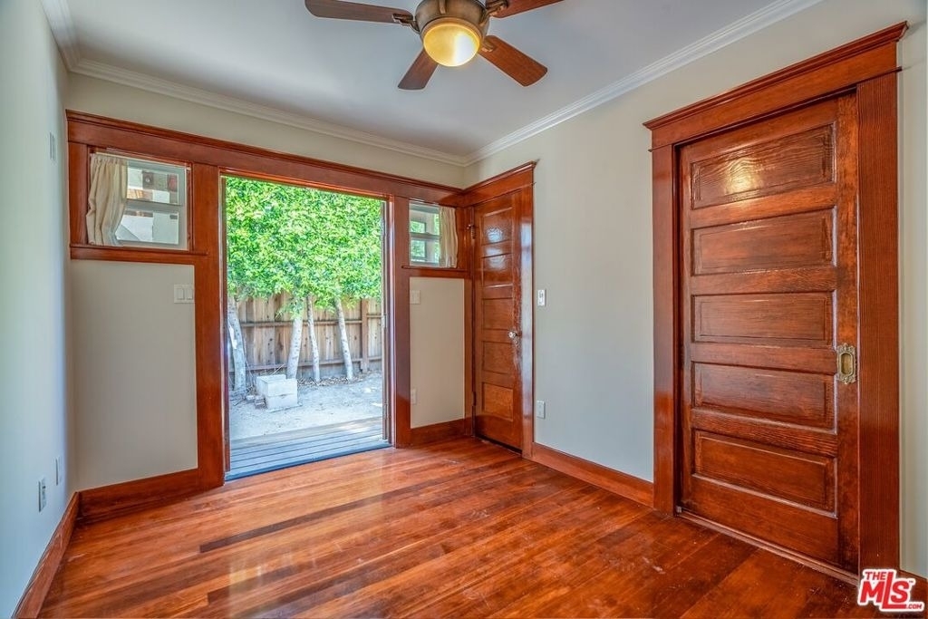 4253 Fountain Avenue - Photo 34