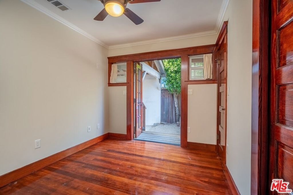 4253 Fountain Avenue - Photo 35
