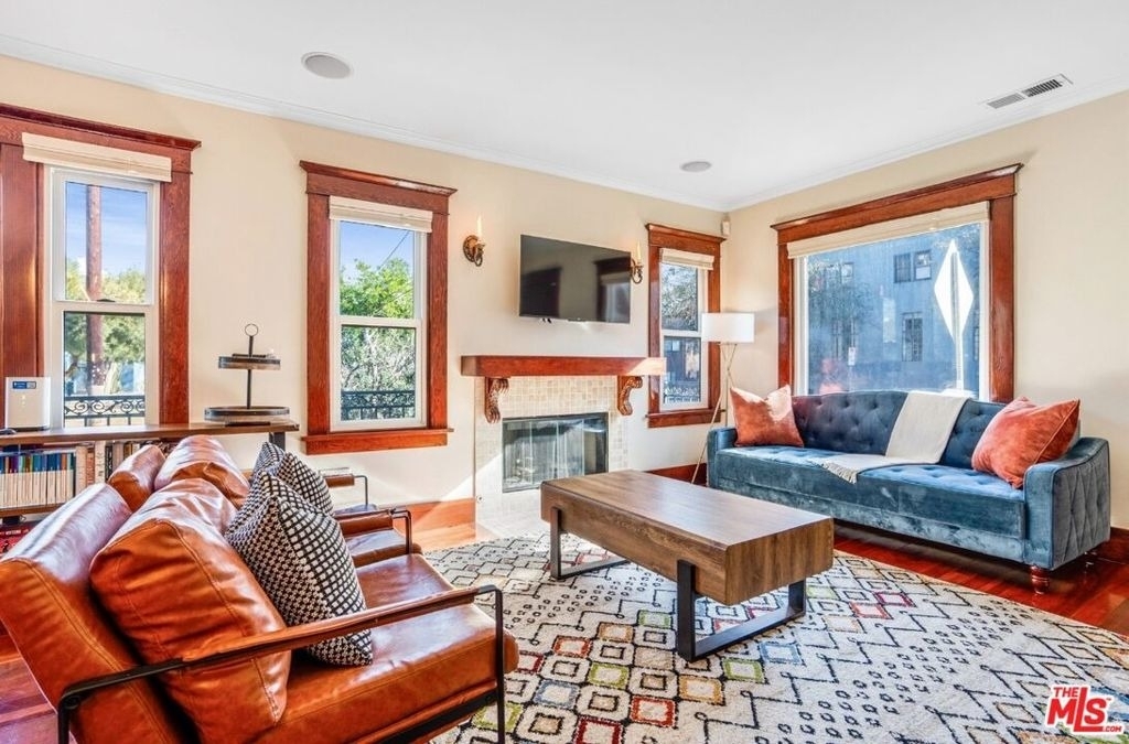 4253 Fountain Avenue - Photo 9