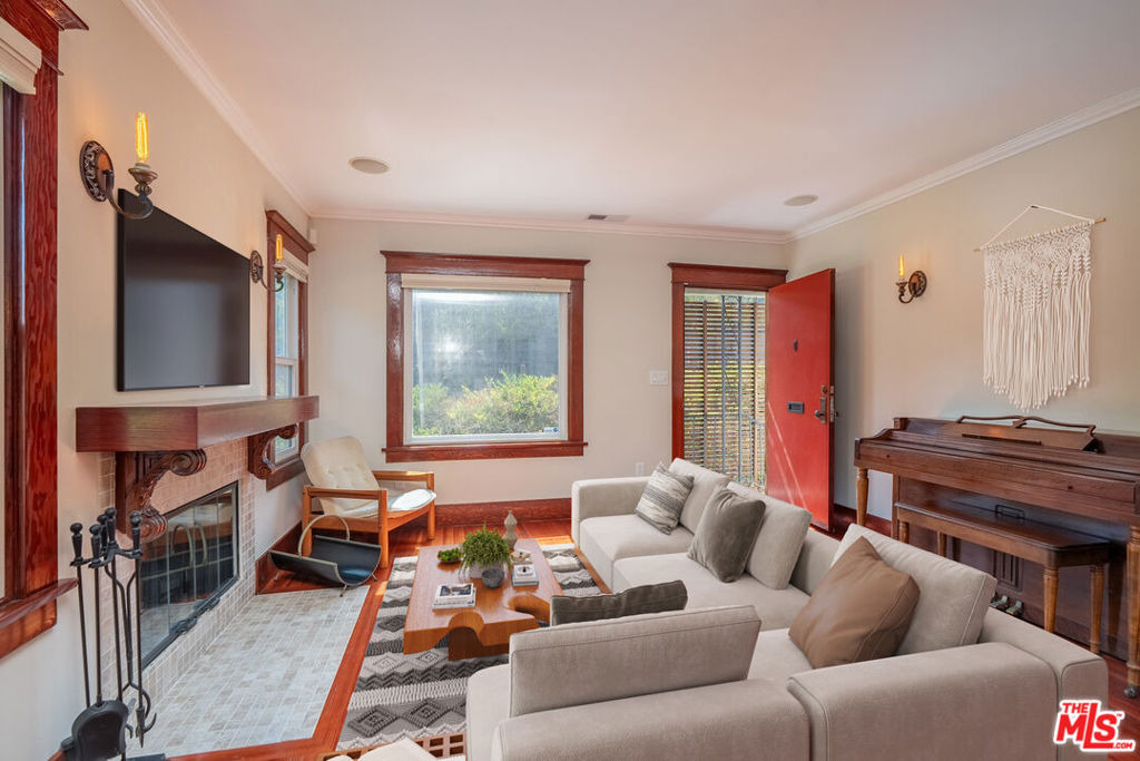 4253 Fountain Avenue - Photo 19