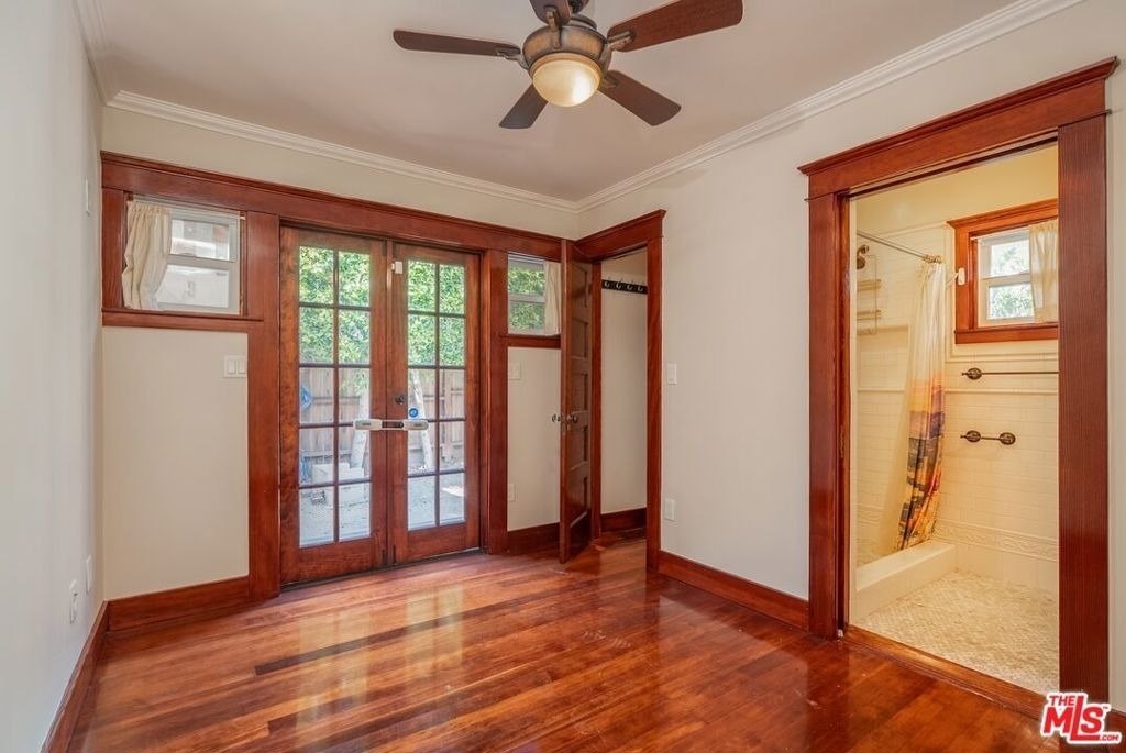 4253 Fountain Avenue - Photo 33