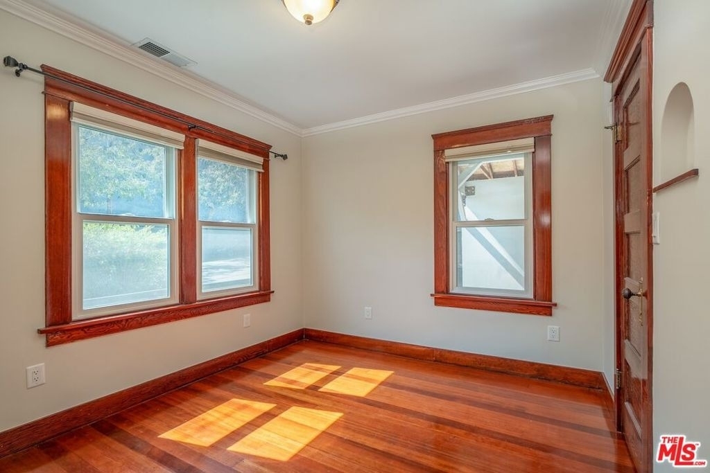 4253 Fountain Avenue - Photo 39