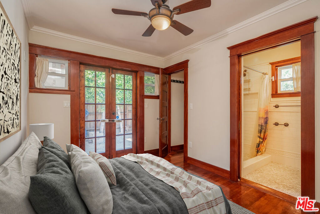 4253 Fountain Avenue - Photo 32