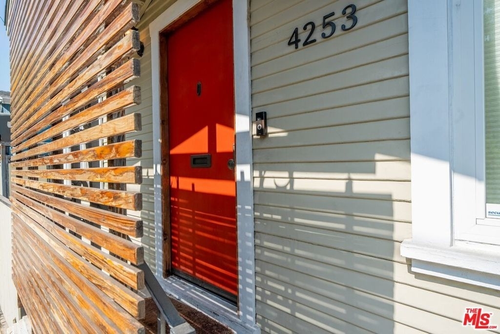 4253 Fountain Avenue - Photo 16