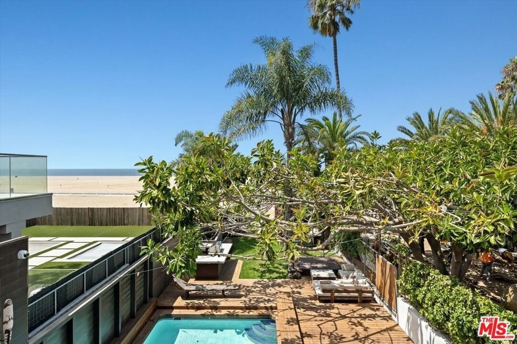 936 Palisades Beach Road - Photo 39