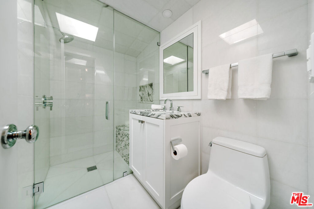 936 Palisades Beach Road - Photo 12