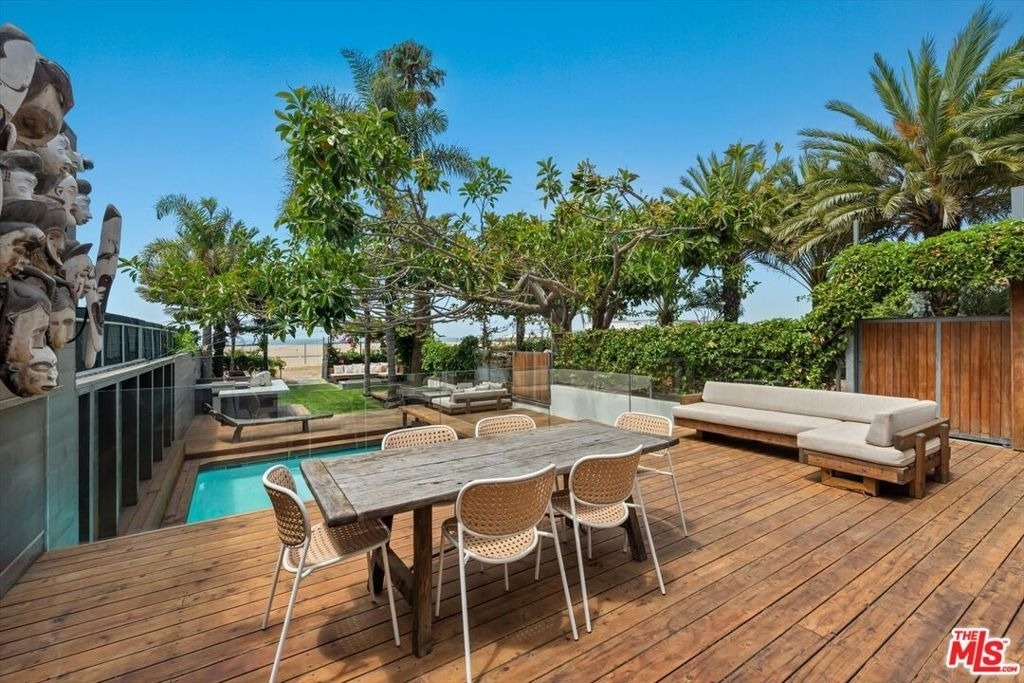 936 Palisades Beach Road - Photo 44