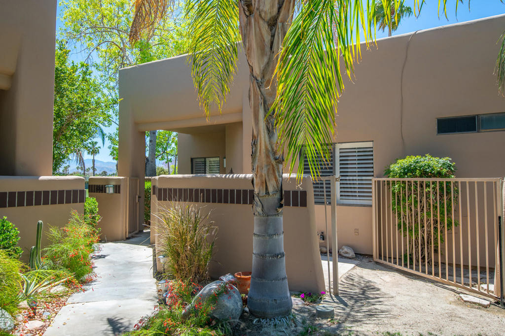 67421 Toltec Court - Photo 15