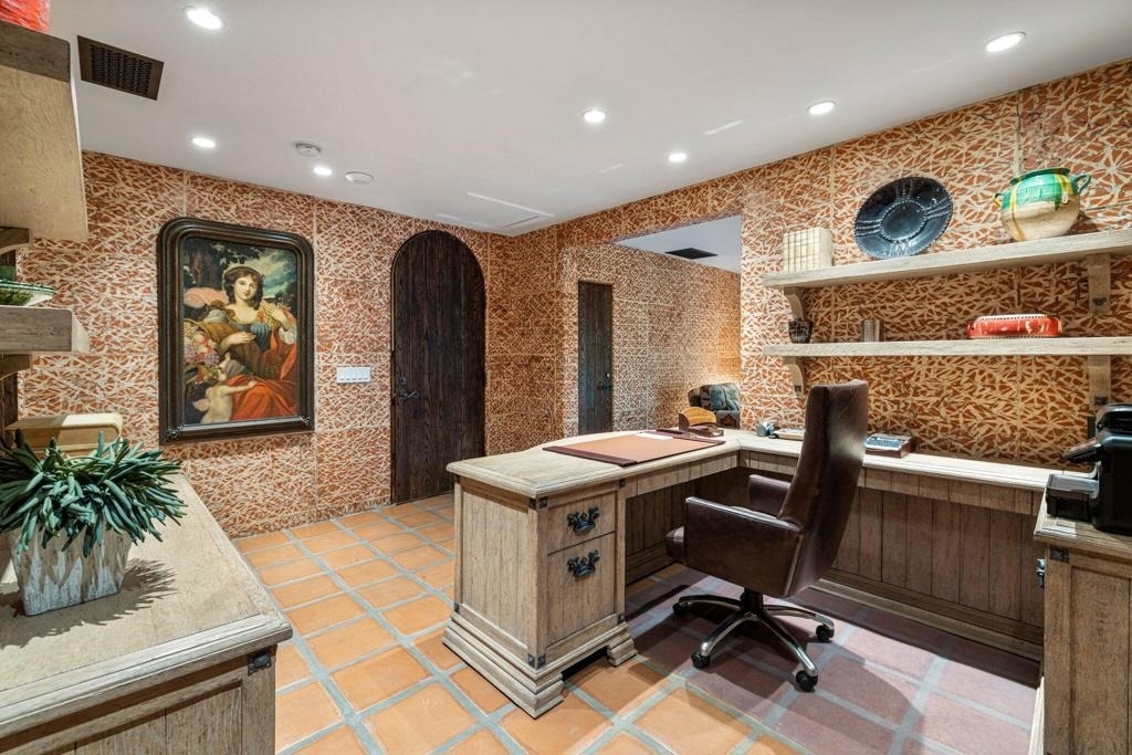 535 N Belardo Road - Photo 36