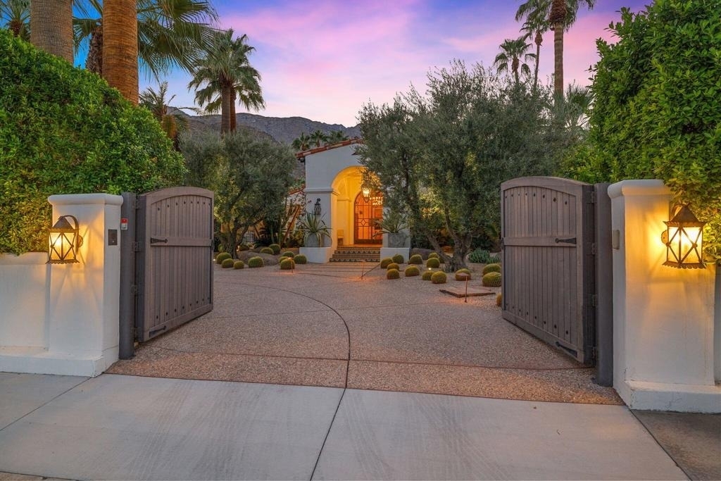 535 N Belardo Road - Photo 1
