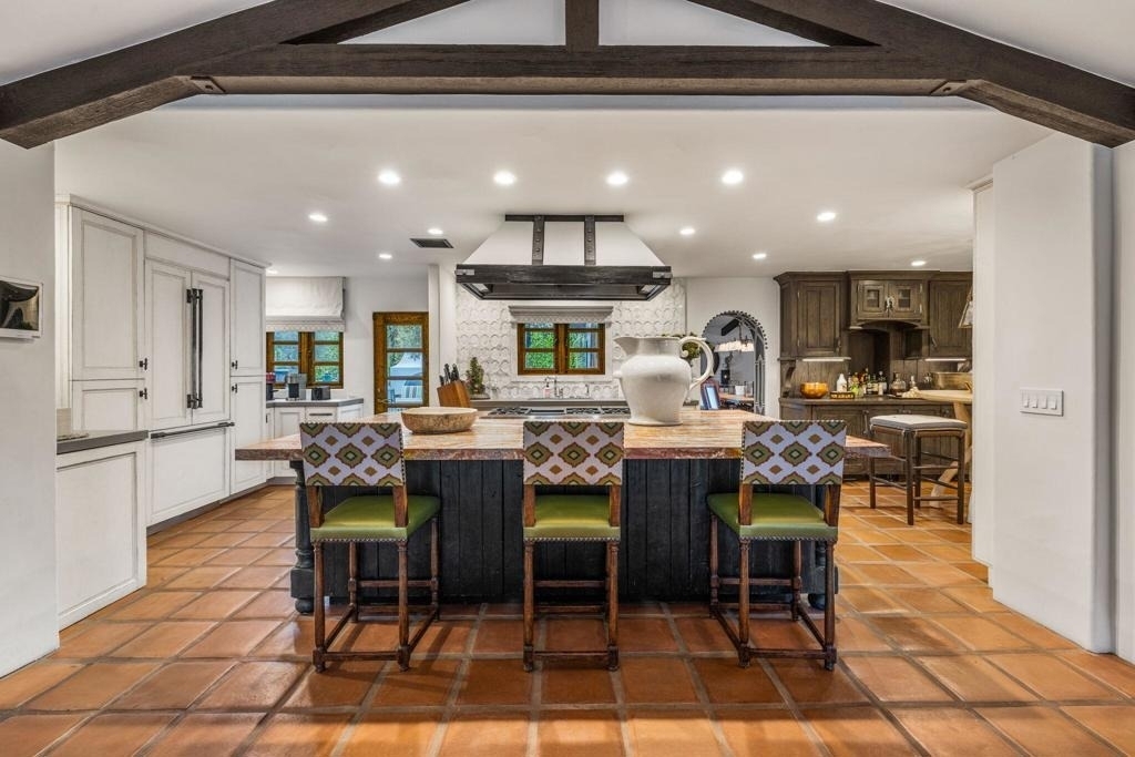 535 N Belardo Road - Photo 3