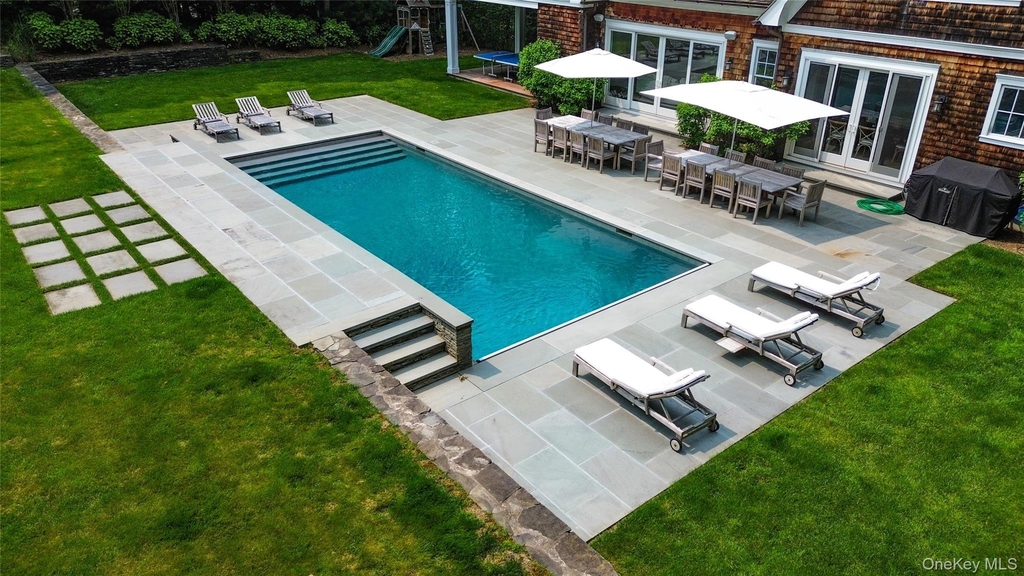 14 W Hills Court - Photo 1