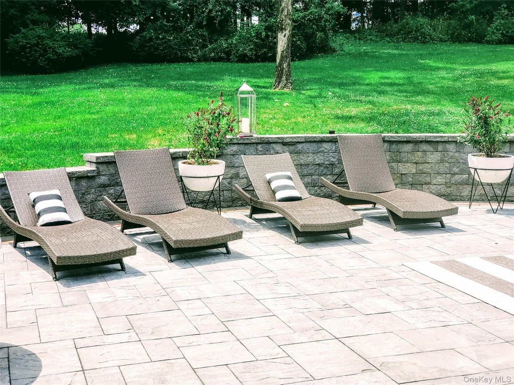 10 Foxwood Lane - Photo 7