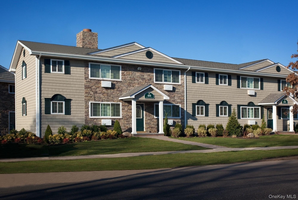 235 Lakeland Avenue - Photo 1