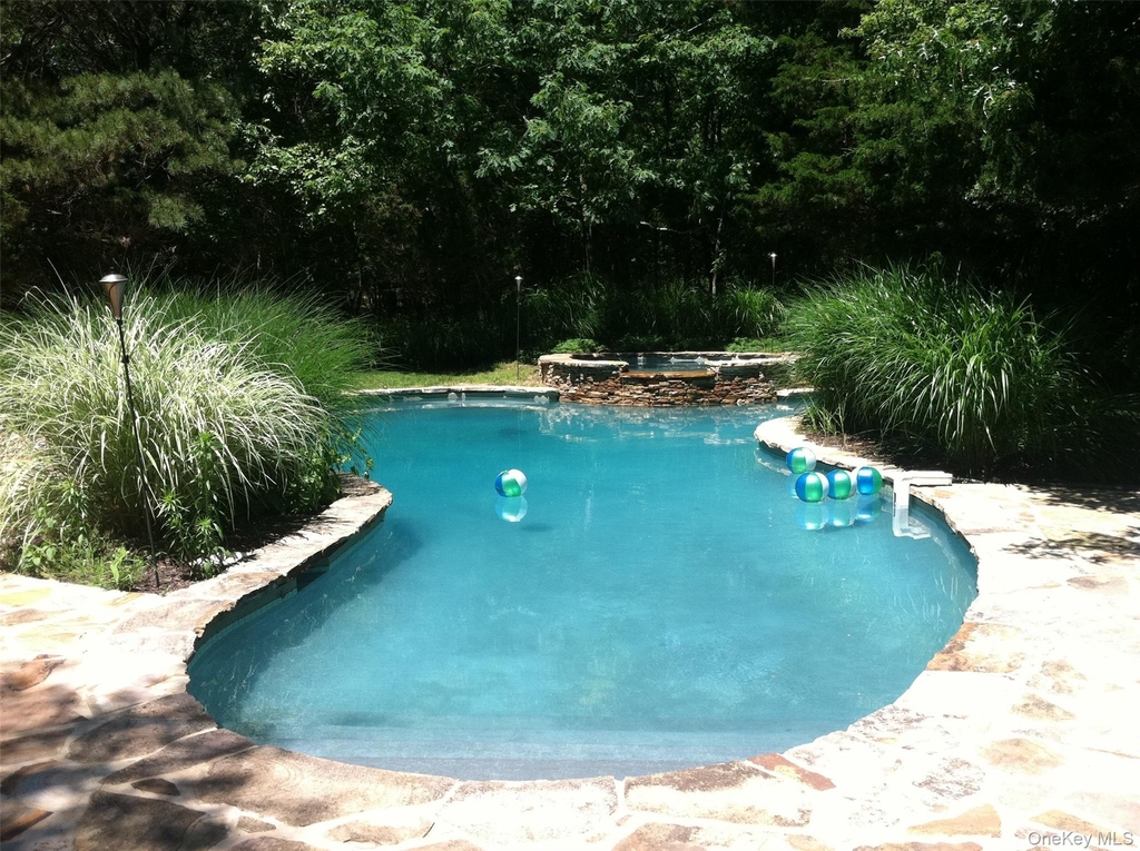 110 Greenleaf Lane - Photo 5