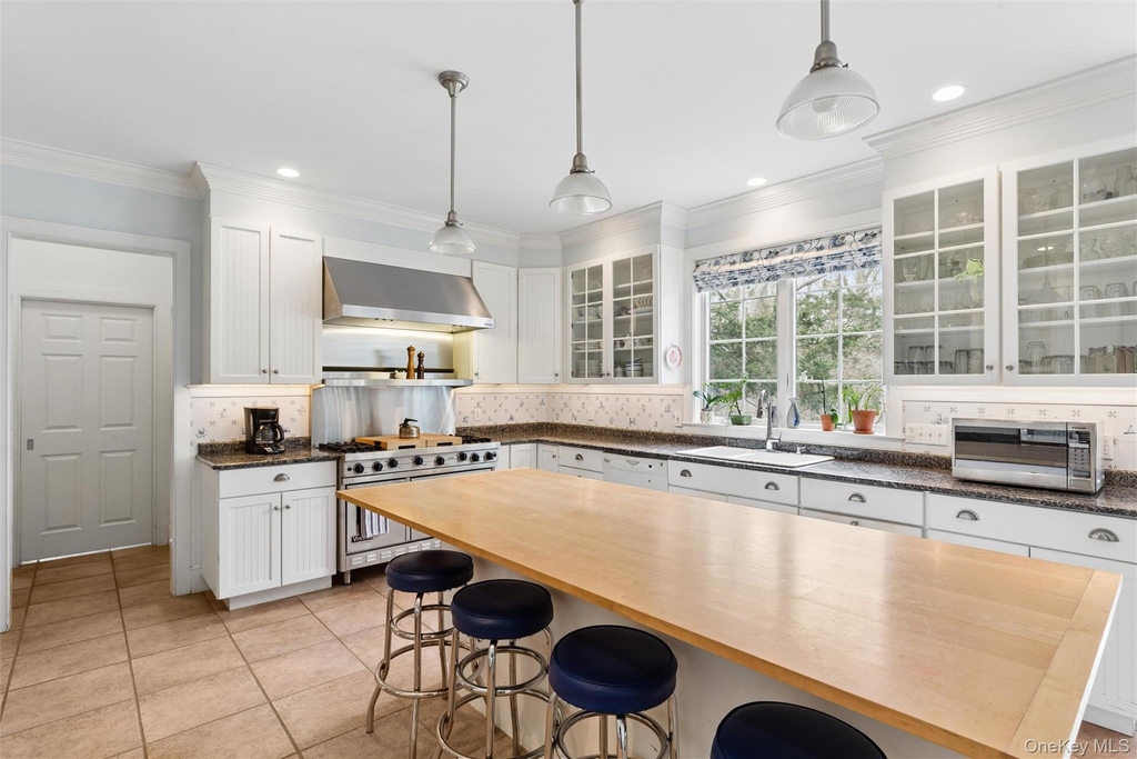 110 Greenleaf Lane - Photo 10