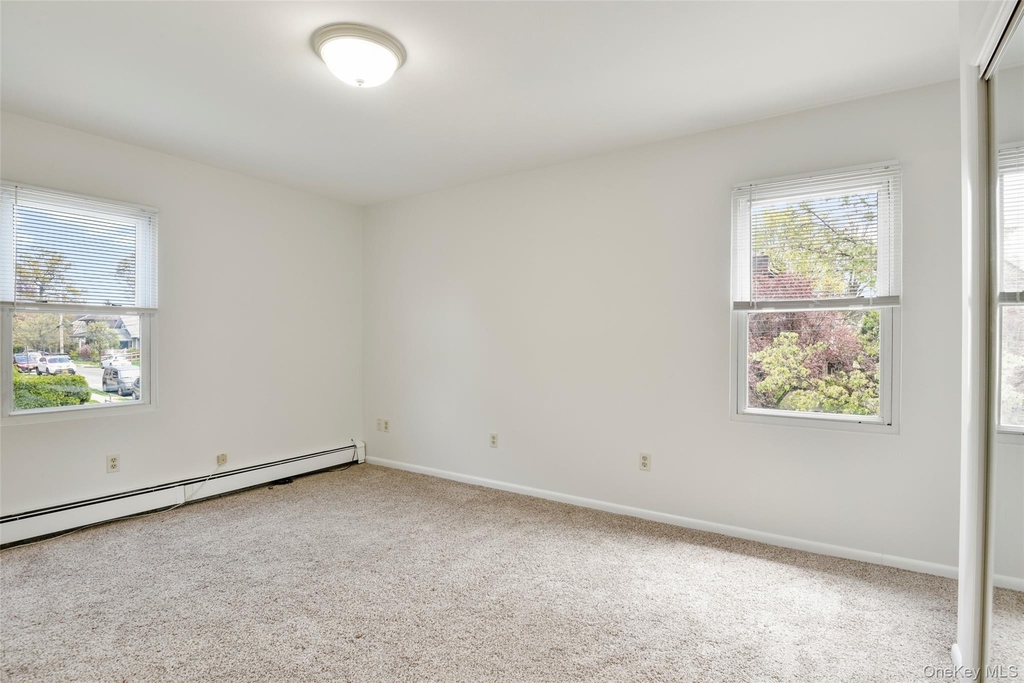 545 Stanley Avenue - Photo 7
