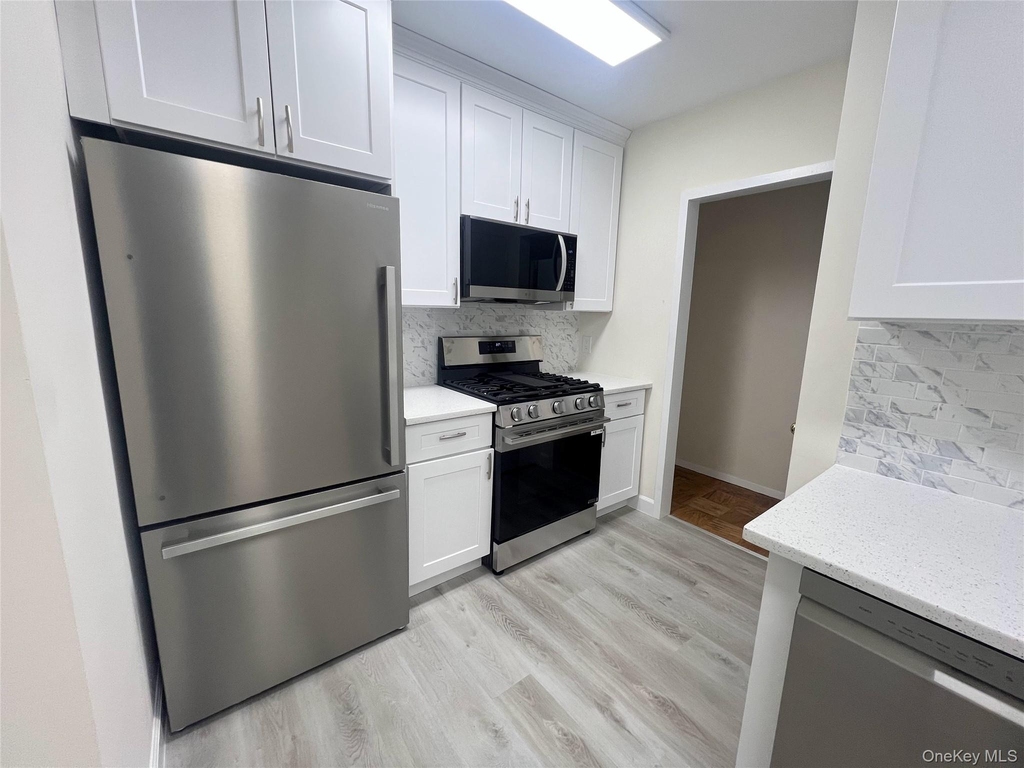 30 Lake Street - Photo 7