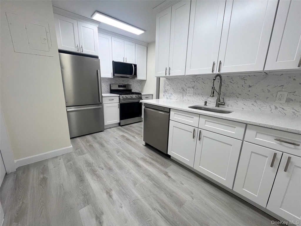 30 Lake Street - Photo 6