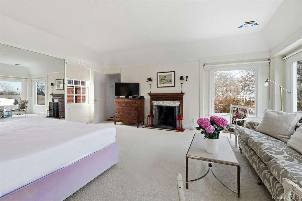 74 Peacock Lane - Photo 15