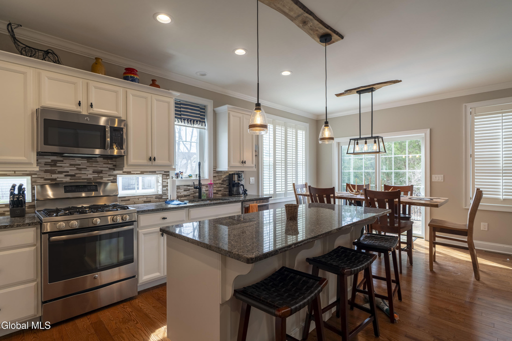 5 Maria Lane - Photo 5