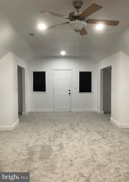 4748 Dickerson - Photo 9