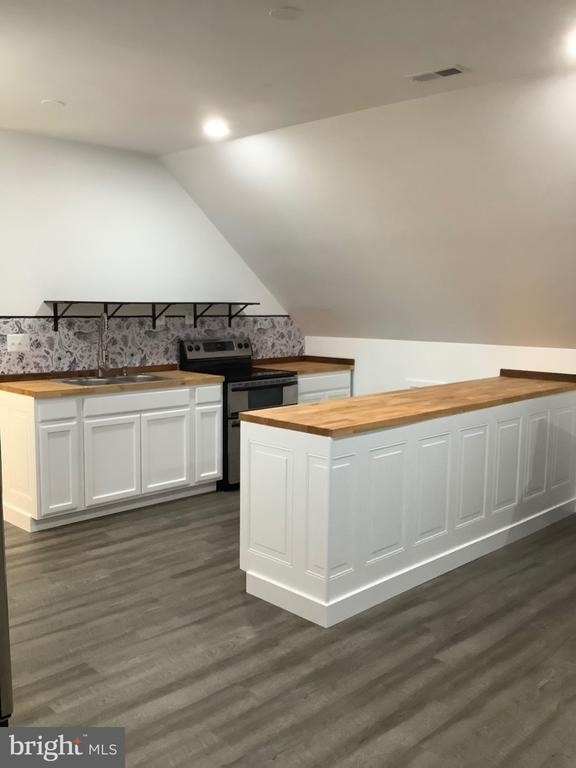 4748 Dickerson - Photo 2