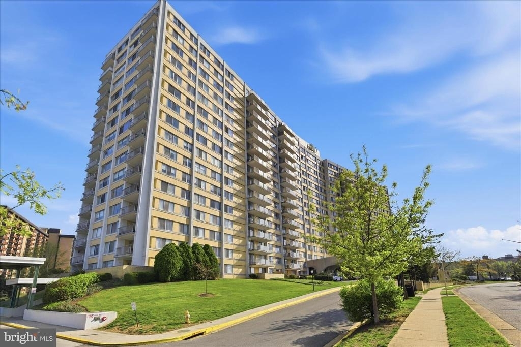301 Beauregard Street - Photo 2