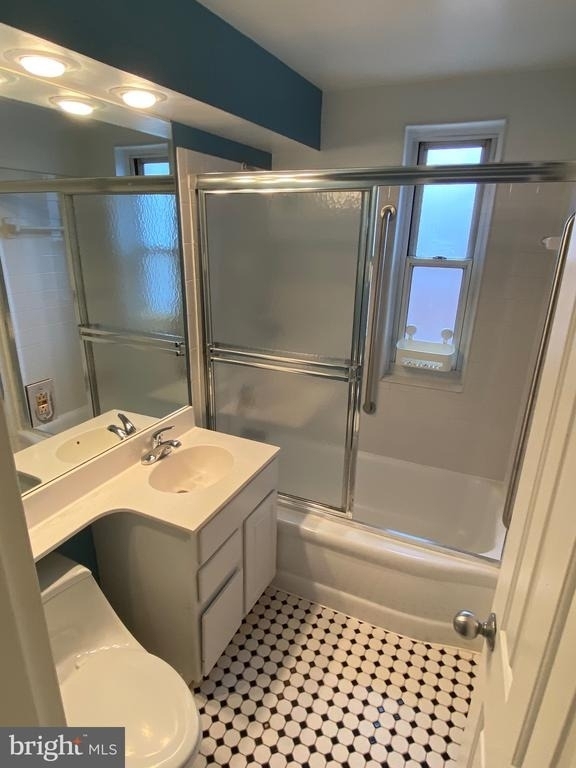 4378 N Pershing Drive - Photo 5