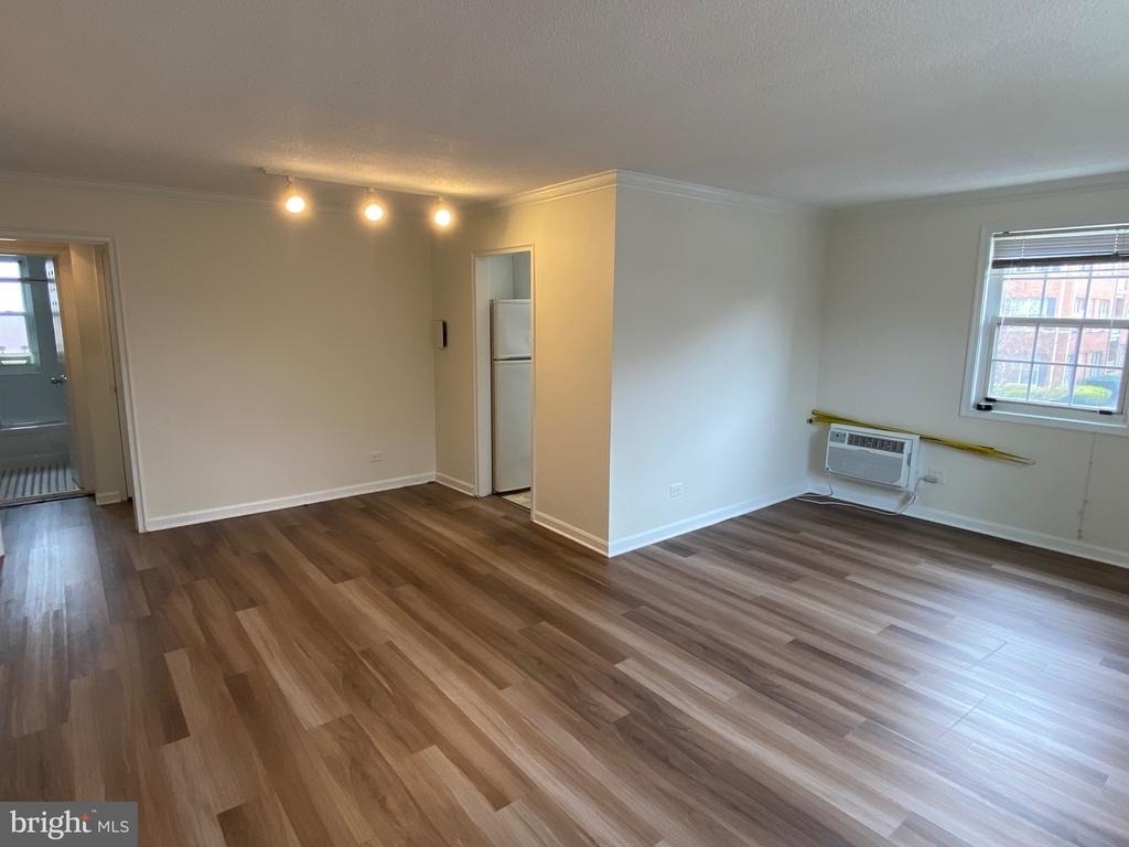 4378 N Pershing Drive - Photo 4