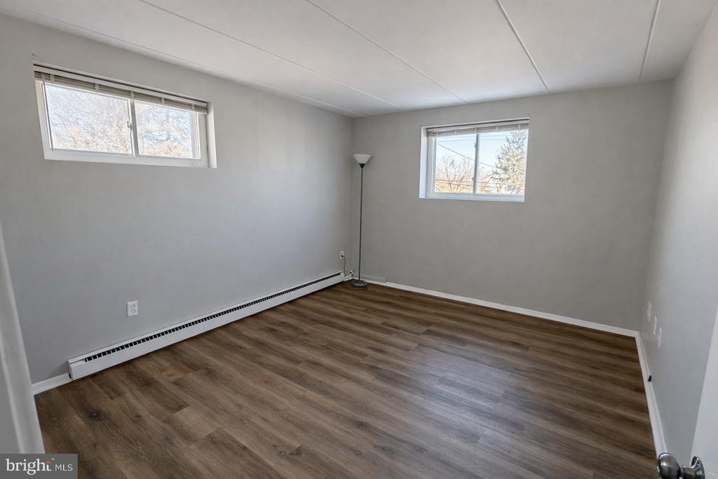 283 Park Street - Photo 2