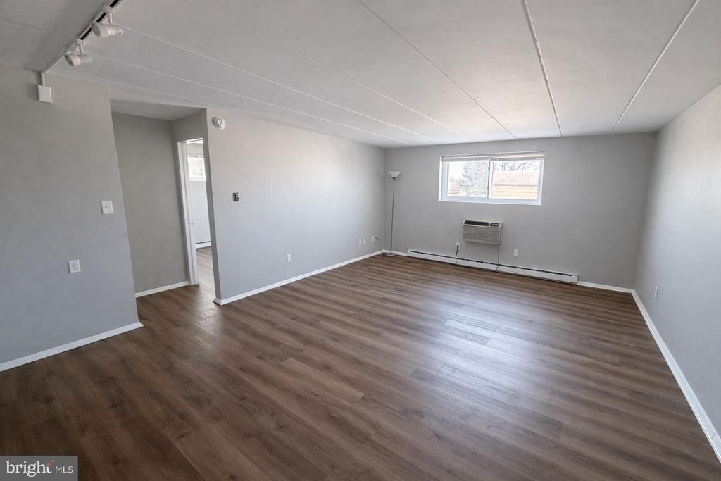 283 Park Street - Photo 4