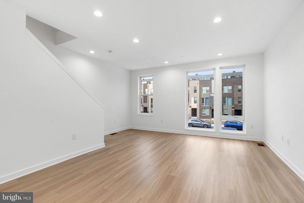 3000 Schirra Lane - Photo 17