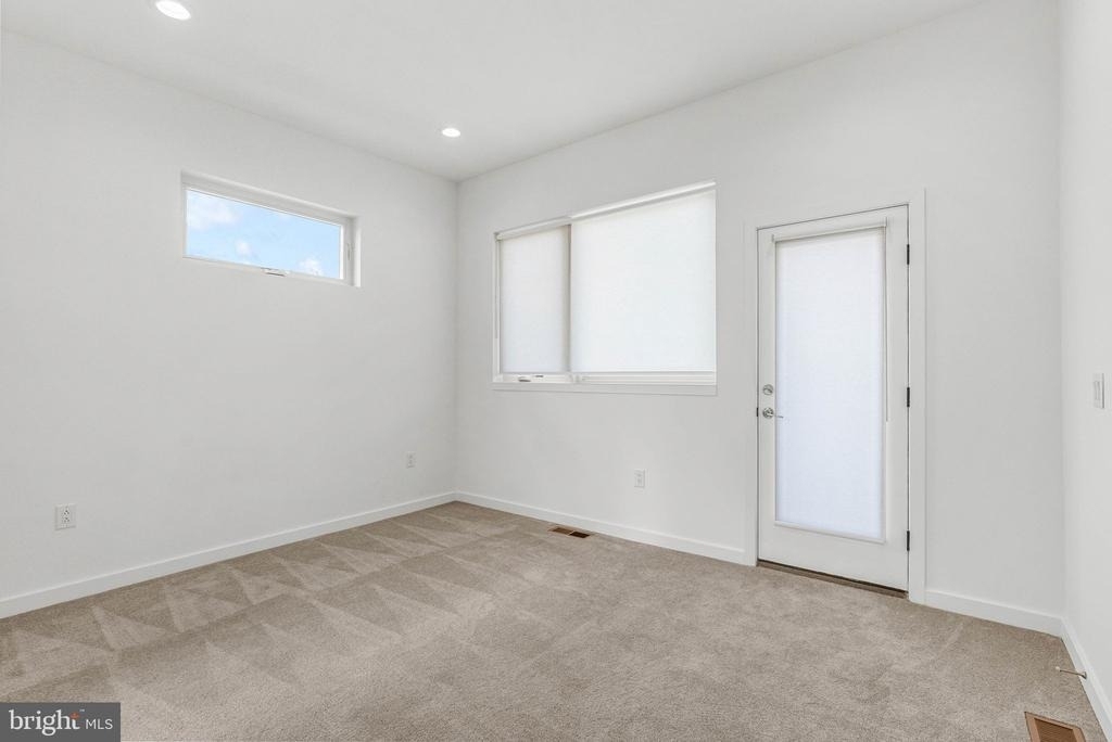 3000 Schirra Lane - Photo 17