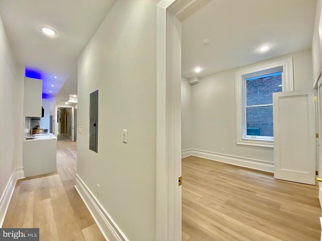 1824 Chestnut Street - Photo 5