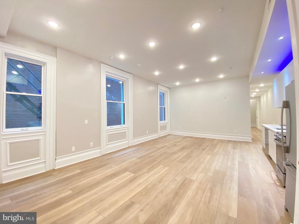 1824 Chestnut Street - Photo 1