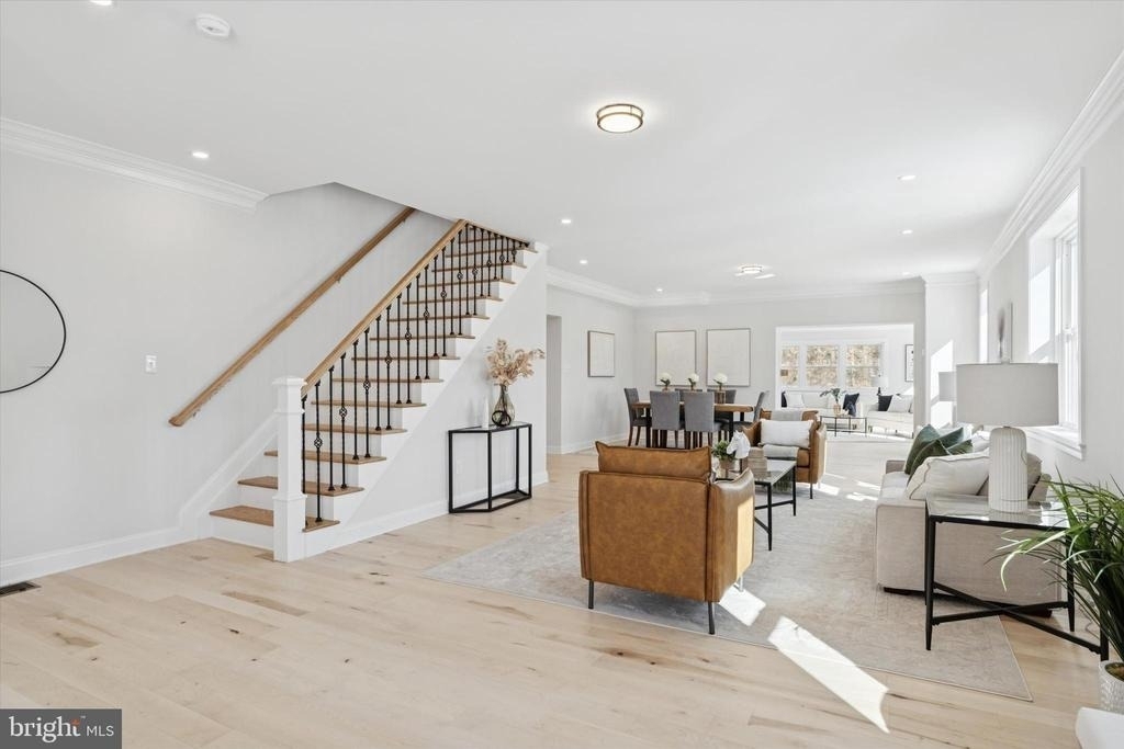 4979 W Papa Boulevard - Photo 2