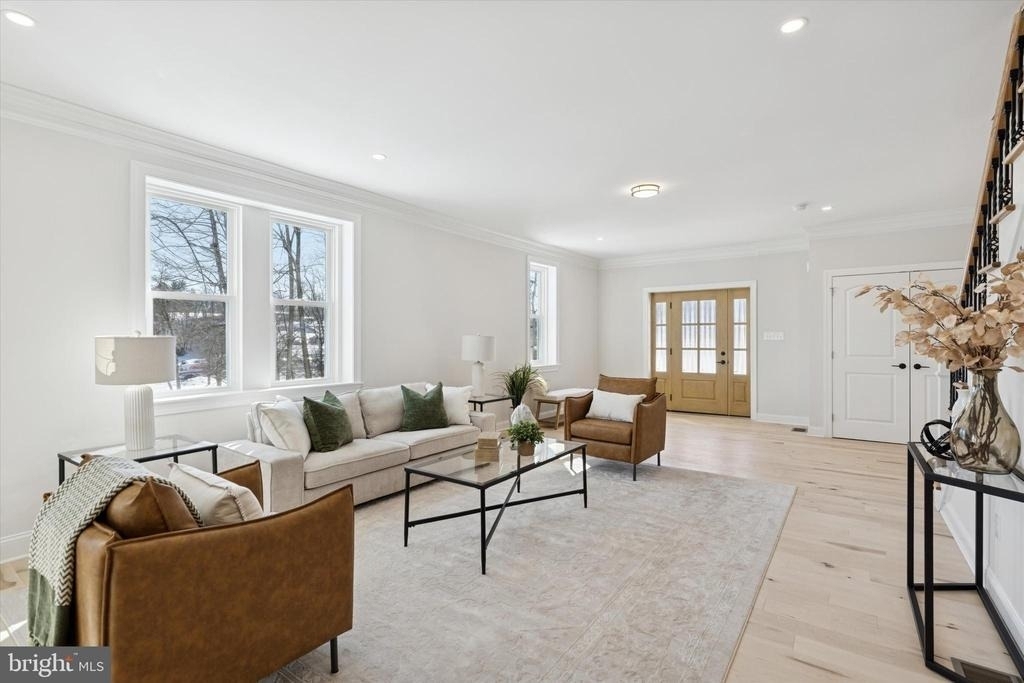 4979 W Papa Boulevard - Photo 3