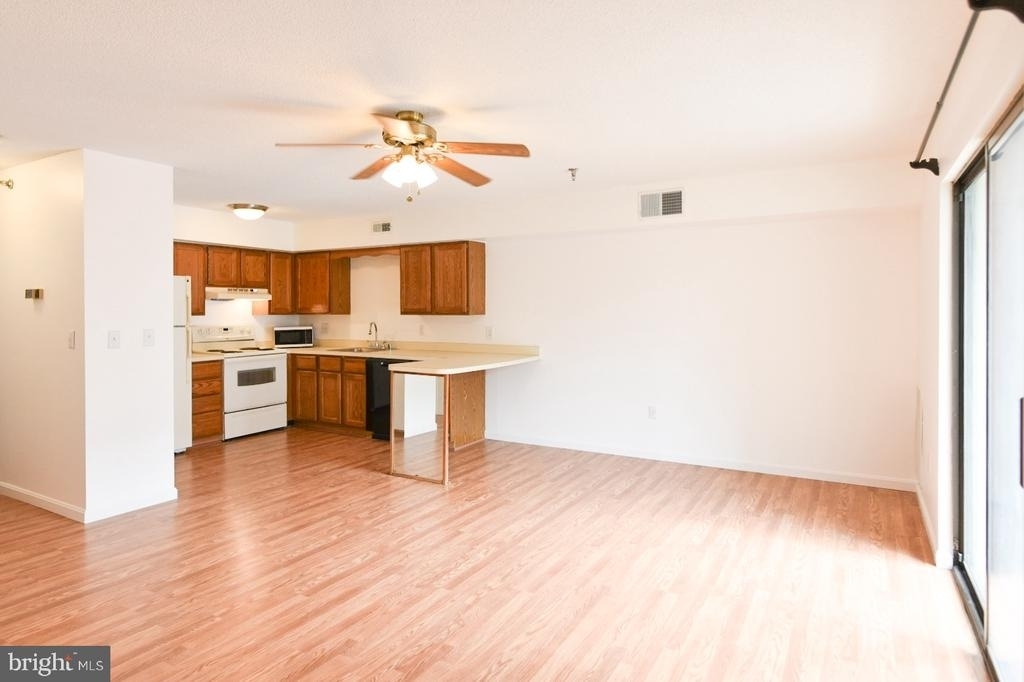 14300 Jarvis Avenue - Photo 3
