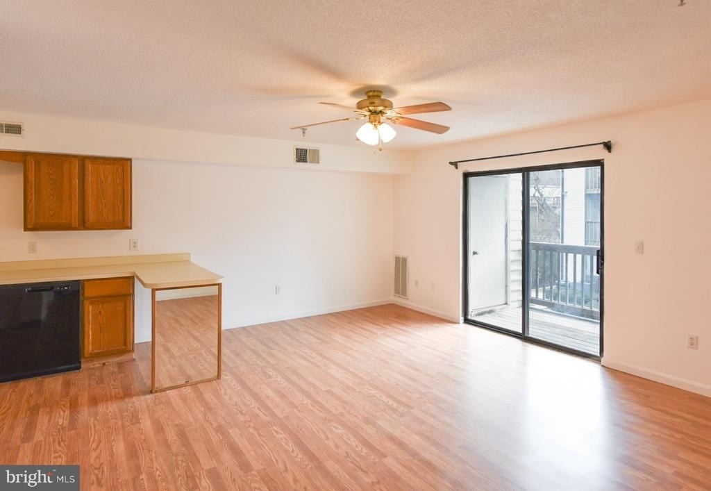 14300 Jarvis Avenue - Photo 2